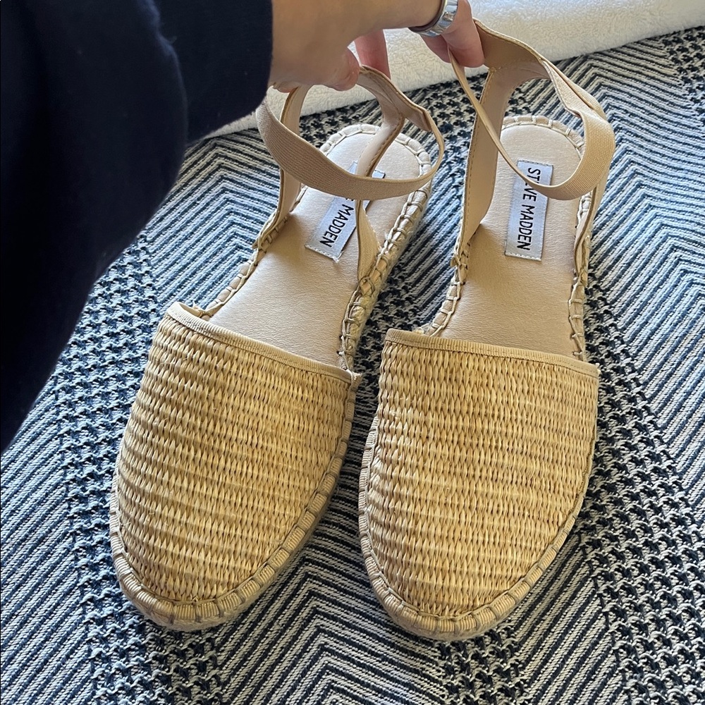 Steve Madden Beige Woven Flats